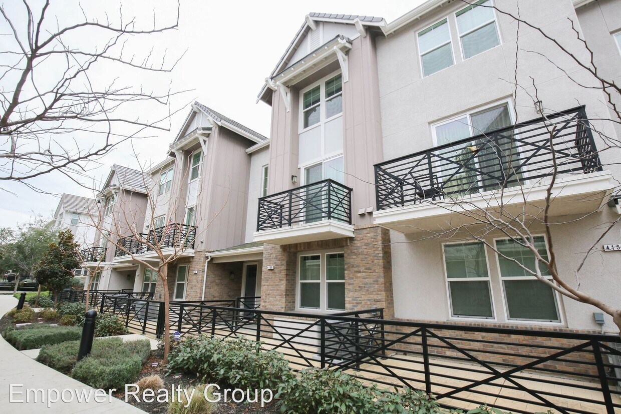 Primary Photo - 3 br, 3.5 bath House - 4159 Blackrock Rd.