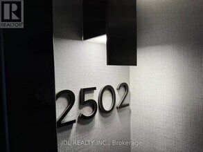 Building Photo - 8 Water Walk Dr