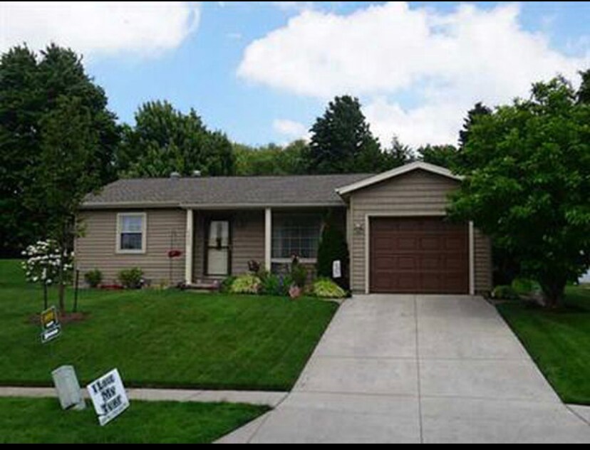 Primary Photo - 4045 Calico Dr