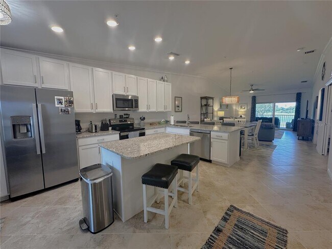 Foto del edificio - 14050 Heritage Landing Blvd