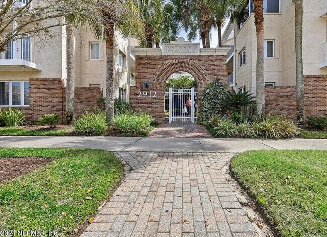 Foto del edificio - 2912 Saint Johns Ave