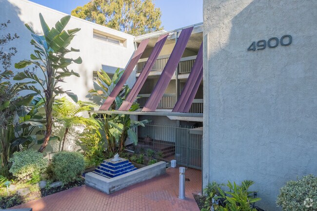 4900 Overland Ave Culver City, CA 90230 - Windsor Fountains