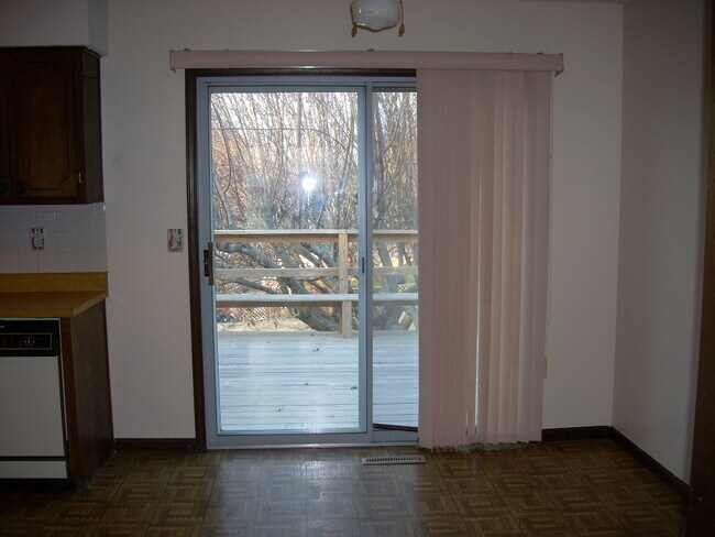 Foto del edificio - 203 Larkin Ave