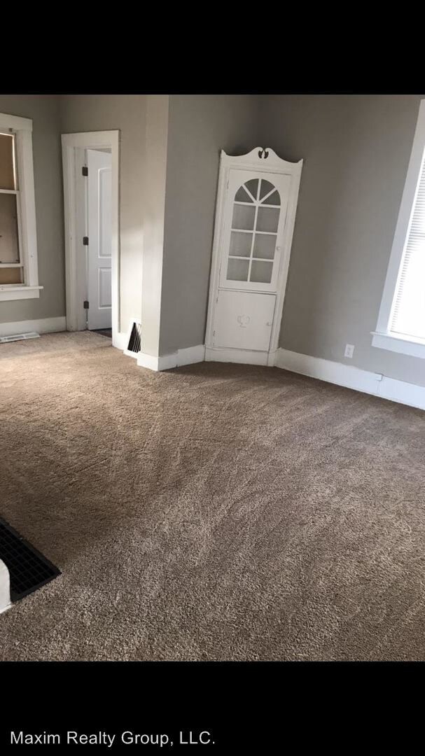 Foto del edificio - 4 br, 1 bath House - 2518 F ST