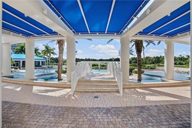 Foto del edificio - 4951 Bonita Bay Blvd