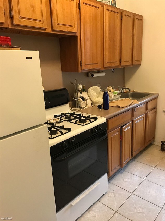 Primary Photo - 3088 23rd St