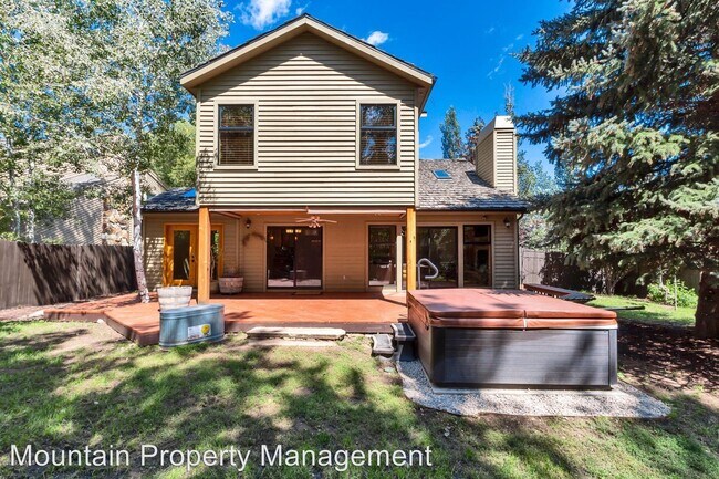 Building Photo - 3 br, 3 bath House - 1347 W Quail Meadow Road