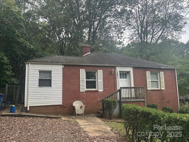 Foto del edificio - 381 Euclid Ave