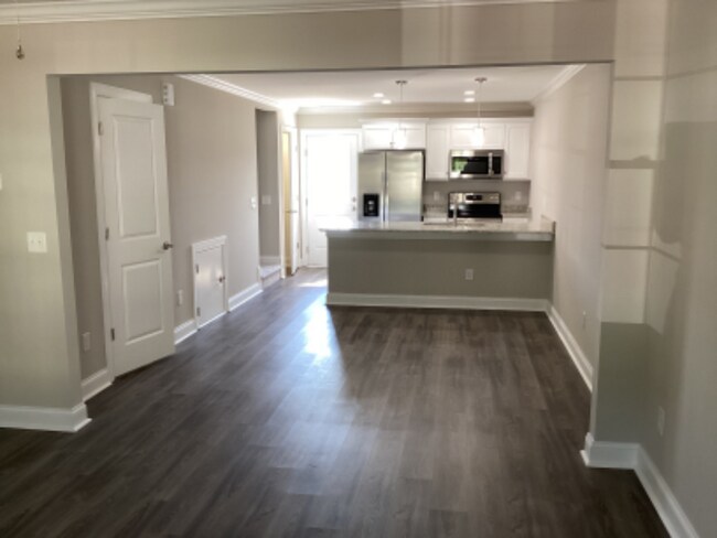 Foto del edificio - 3951 Newhall Dr NW