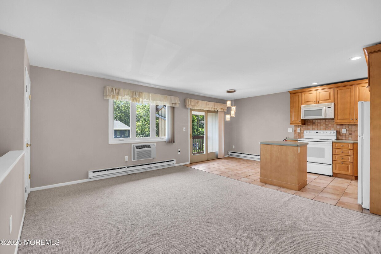 Primary Photo - 12 Hilltop Terrace
