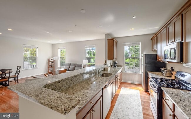 Building Photo - 310 Katie Ln