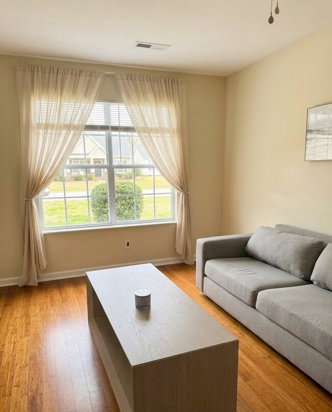 Foto del edificio - 105 State Rd S-8-922