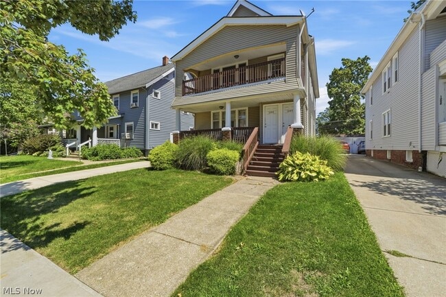 Building Photo - 1293 Jackson Ave