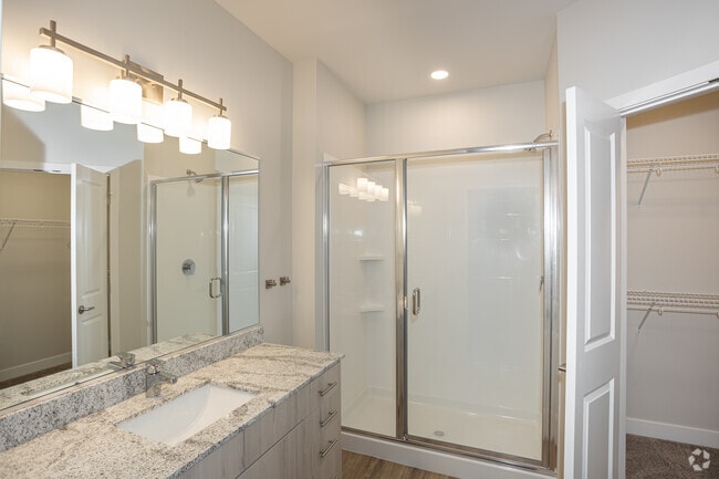 2BR, 2BA - 986 SF - Altair at the Heights