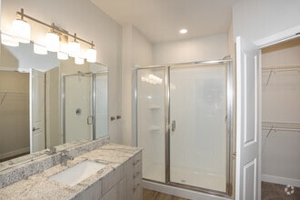 2BR, 2BA - 986 SF - Altair at the Heights