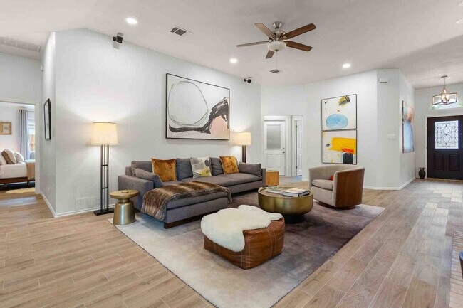 Foto del edificio - 1008 Pebble Brook Rd