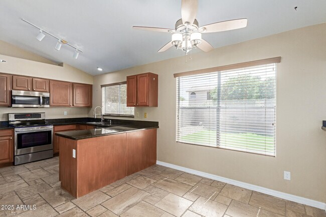 Foto del edificio - 3839 W Misty Willow Ln