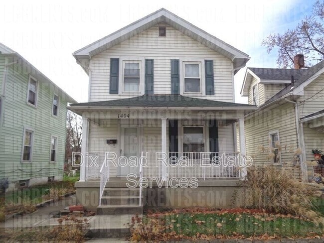 Photo - 1404 Young St House