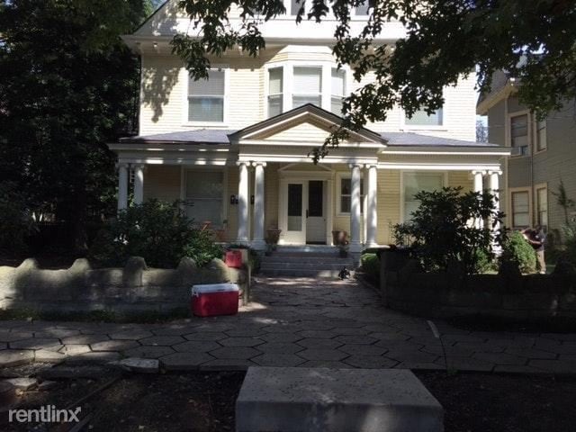 Building Photo - 1291 Willow Ave