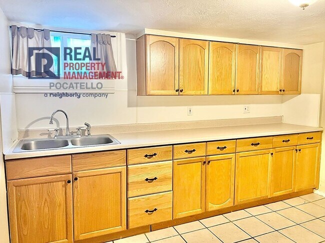 Foto del edificio - 611 N 11th Ave