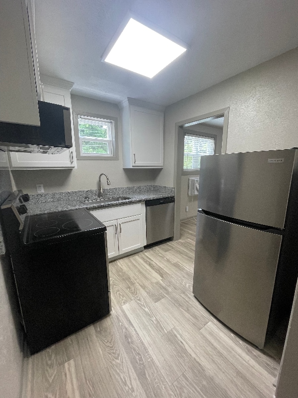 Foto del edificio - 1106 W 7th St