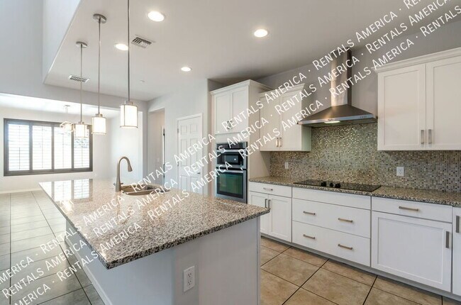 Foto del edificio - 5768 S Tiger Lily Pl