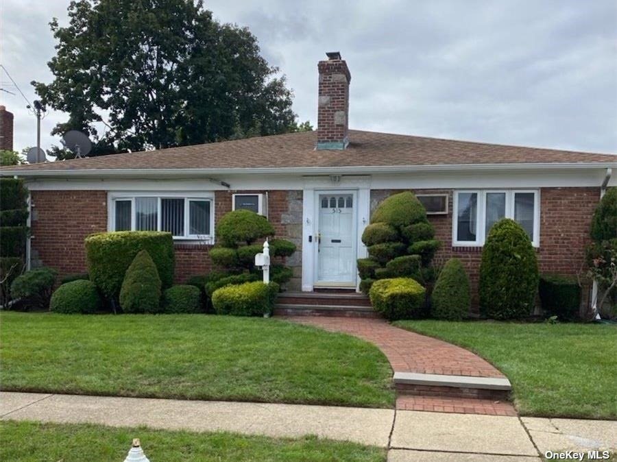 515 S 12th St, New Hyde Park, NY 11040 House Rental in New Hyde Park