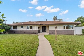 Building Photo - 17633 Nordhoff St