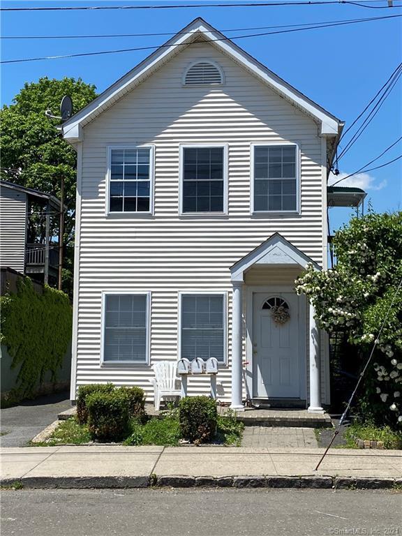 Primary Photo - 10 Henry St