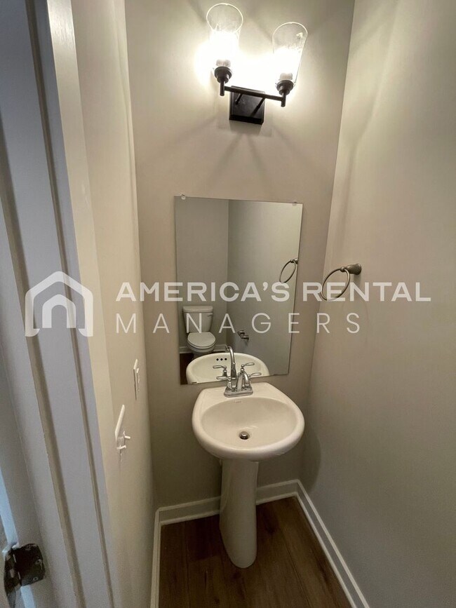 Building Photo - Home for Rent in Calera, AL!!! View with 48 Hours Notice!
