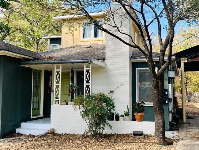 Foto del edificio - 4406 Bennett Ave