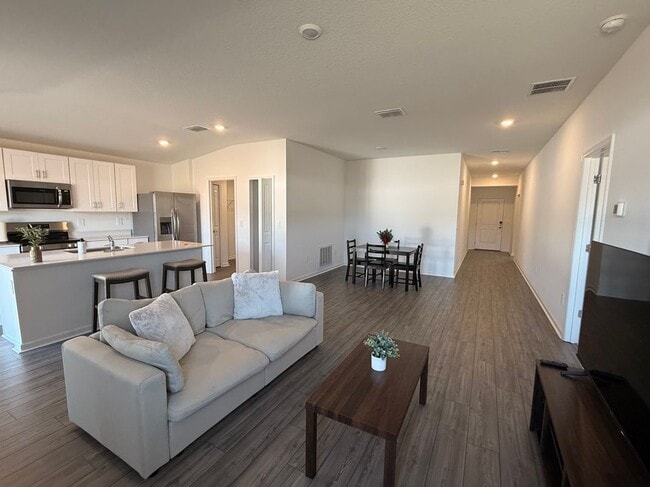 Building Photo - 4813 NW 11th St