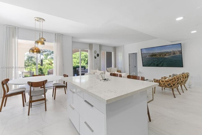 Foto del edificio - 19217 Fisher Island Dr