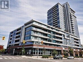 Building Photo - 1-211 Hurontario St