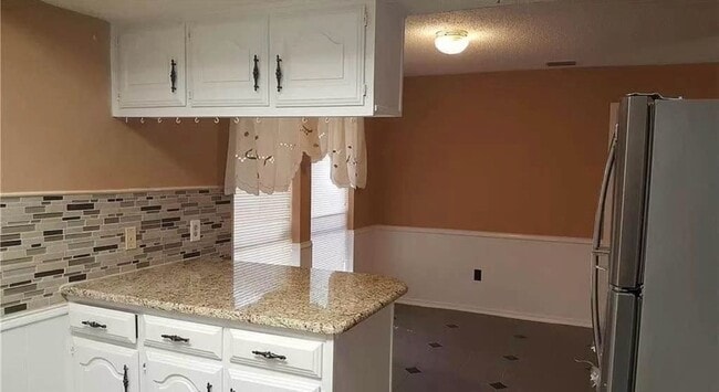 Foto del edificio - 2302 Bengal Ln