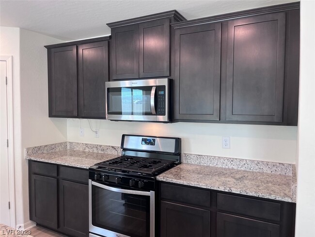 Building Photo - 4908 Eterno St