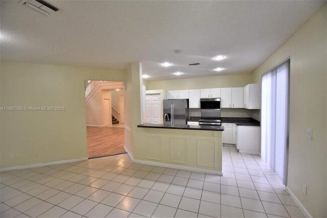 Foto del edificio - 6161 NW 58th Way