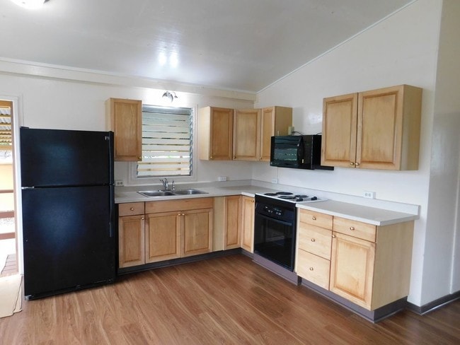 Building Photo - 47-205 Ahaolelo Rd Kaneohe HI 96744