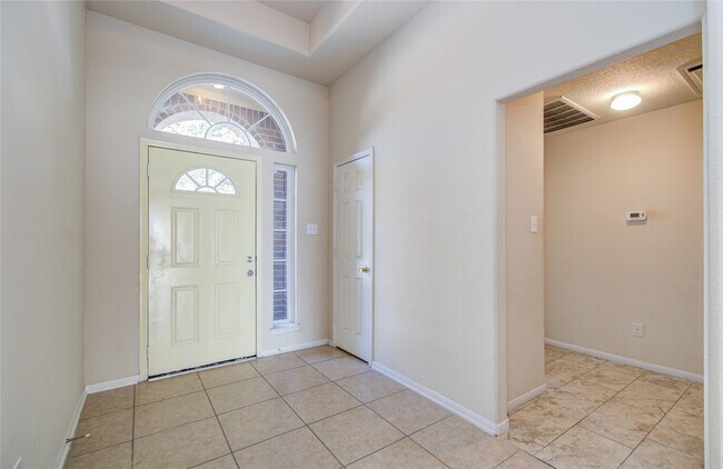 Foto del edificio - 4214 Forest Rain Ln