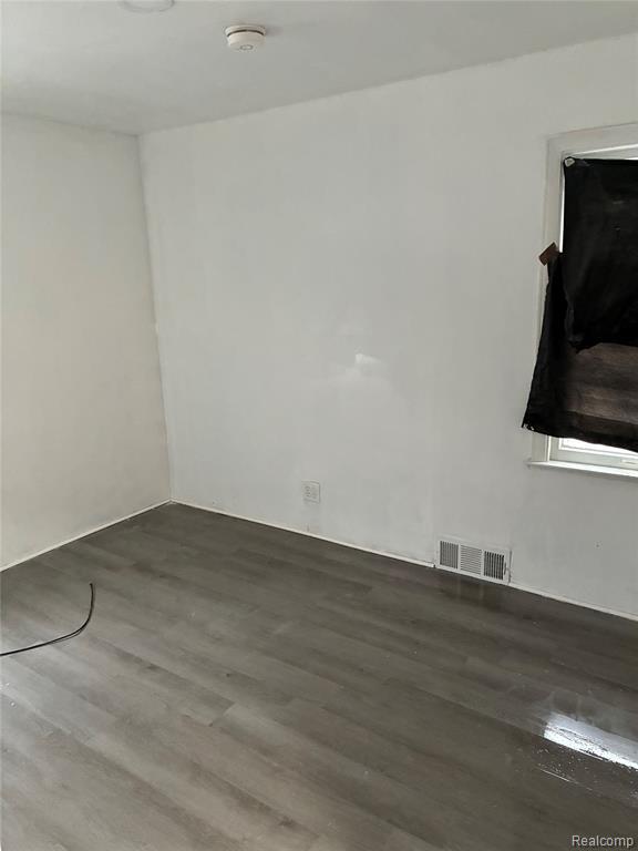 Foto del edificio - 12218 Maiden St