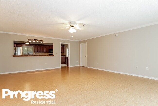 Foto del edificio - 4726 Whitetail Ln