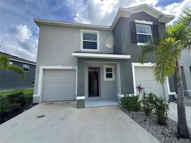 Foto del edificio - 8813 Milestone Dr