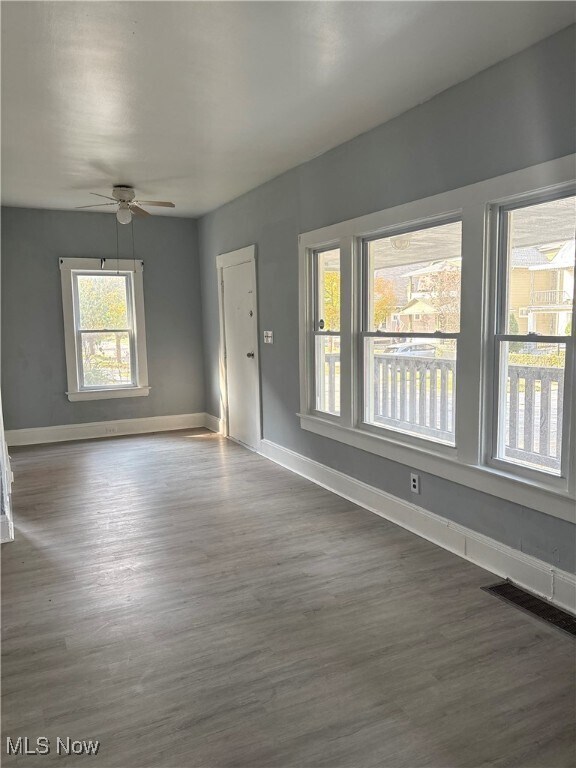 Building Photo - 1390 E 109th St