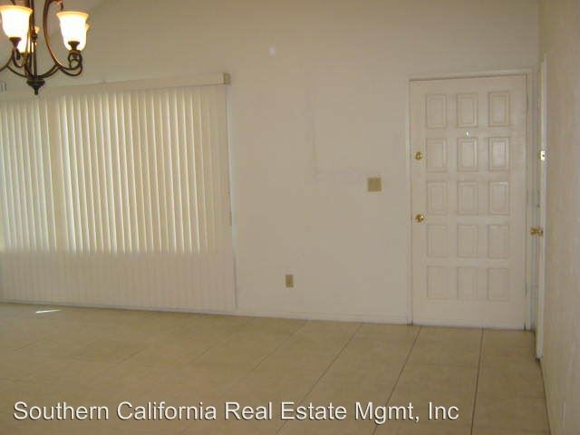 Building Photo - 25412 Via Dona Christa