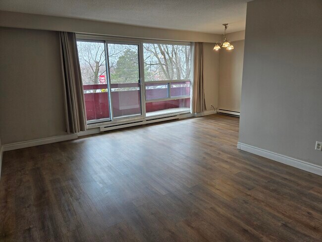 Building Photo - 97 Nonquon Rd