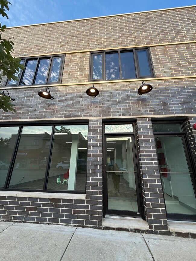 Foto del edificio - 33 N Cass Ave