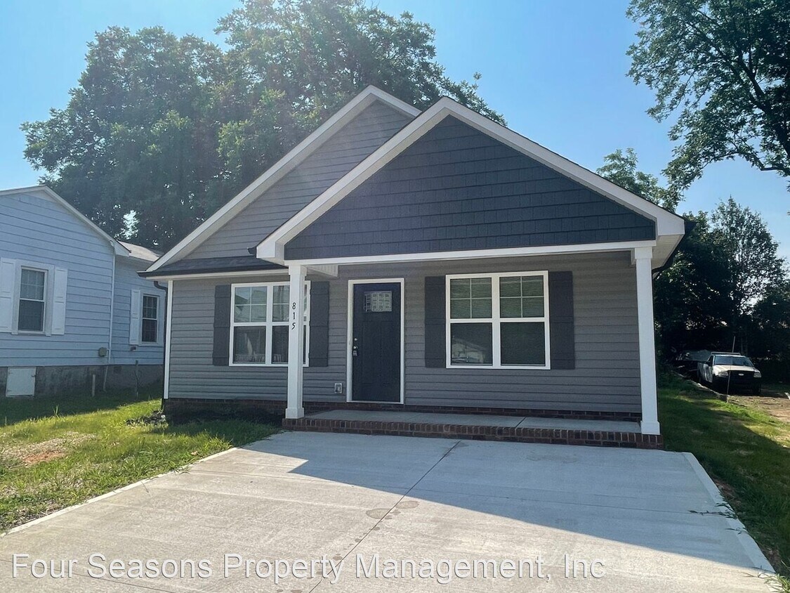 Primary Photo - 3 br, 2 bath House - 815 S Church Street