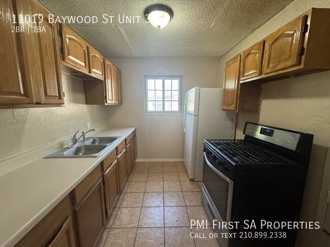 Foto del edificio - 11019 Baywood St