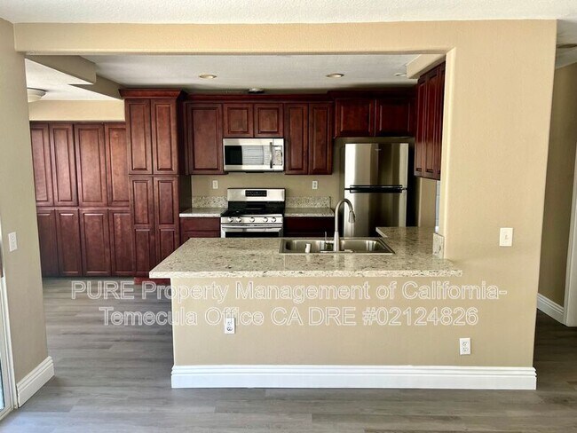 Building Photo - 40093 Ave Venida