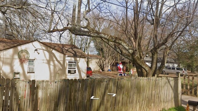 Photo - 26 Rider Dr House